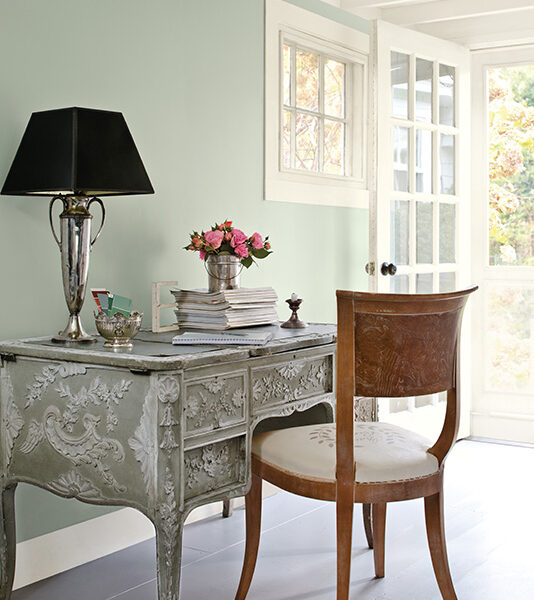 Ornate-Soft-Green-Walls_Caroursel_534x650