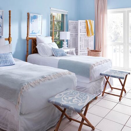 blue-white-paint-bedroom-mobile_640x640