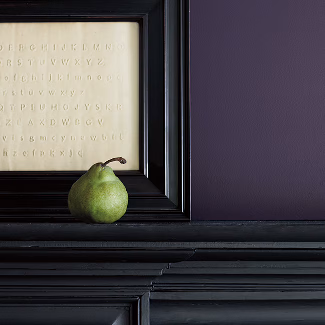 purple-paint-wall-black-mantel-colors-650x650
